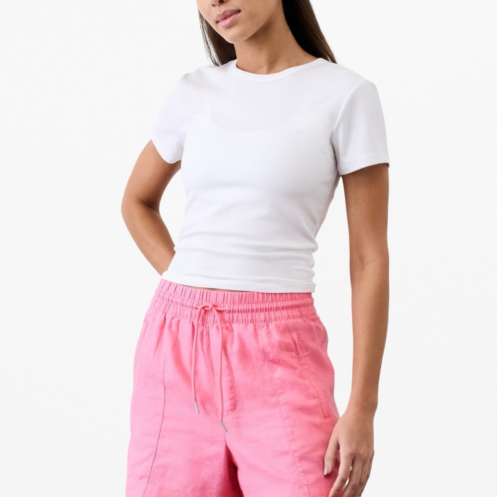 NWT Athleta Pink Retreat Linen High Waist Shorts for Everyday Style